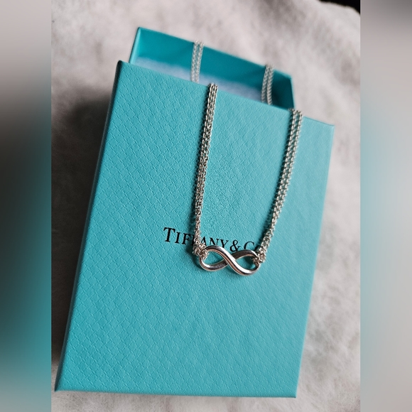 Authentic Tiffany & Co. Infinity Sterling Silver Necklace ✨️ - Picture 4 of 9